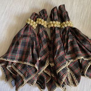 Set of four Kim Seybert Dining Napkins and Rings